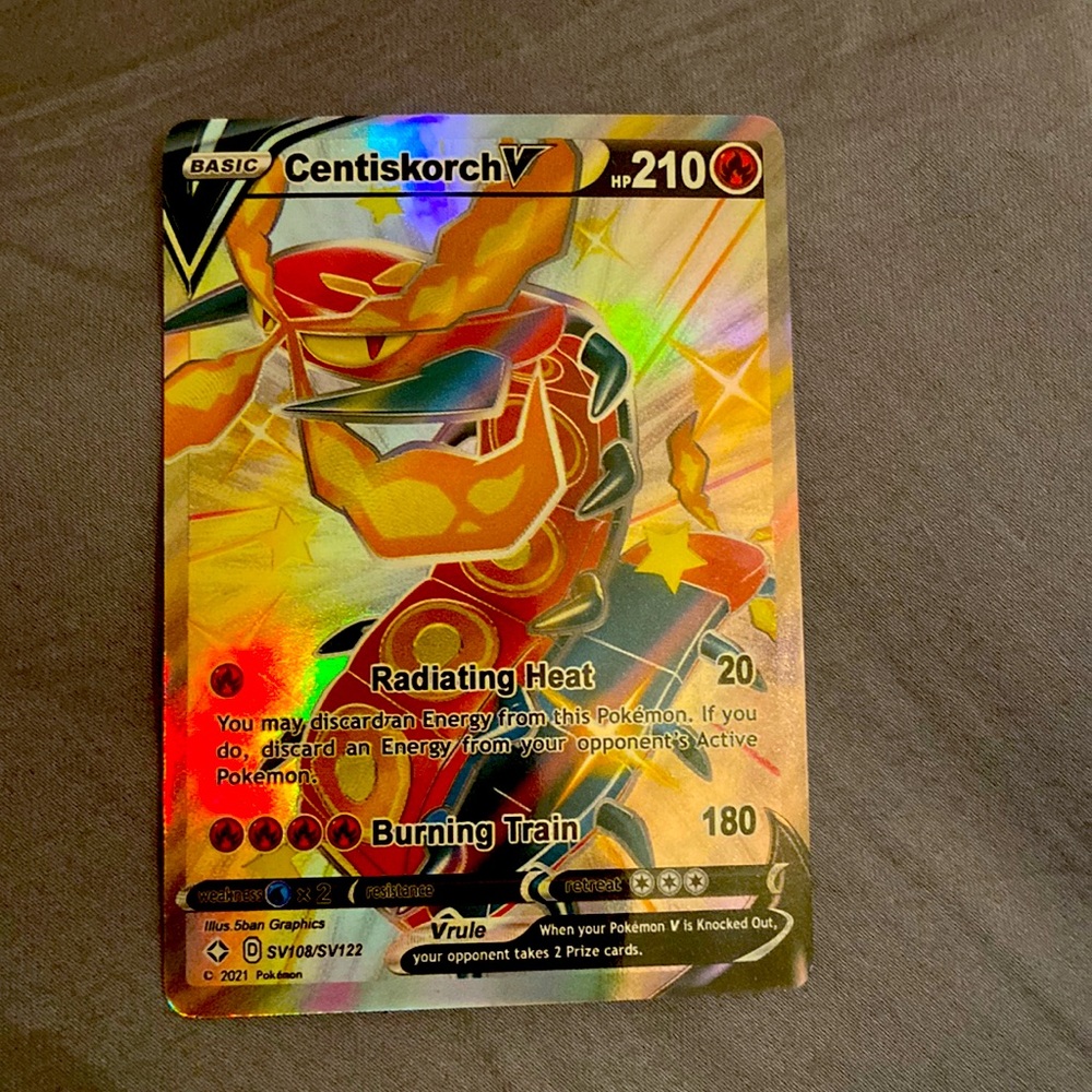 HOLO POKEMON CARD CENTISKORCH V